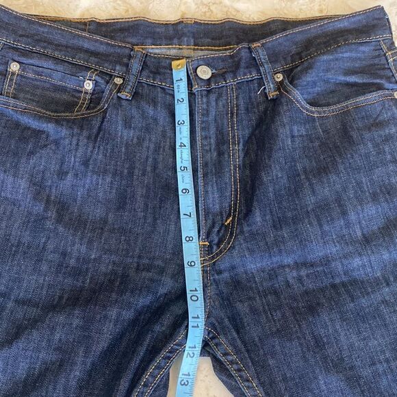 Levi’s 513™ Slim Straight Lightweight Jeans - Picture 11 of 12